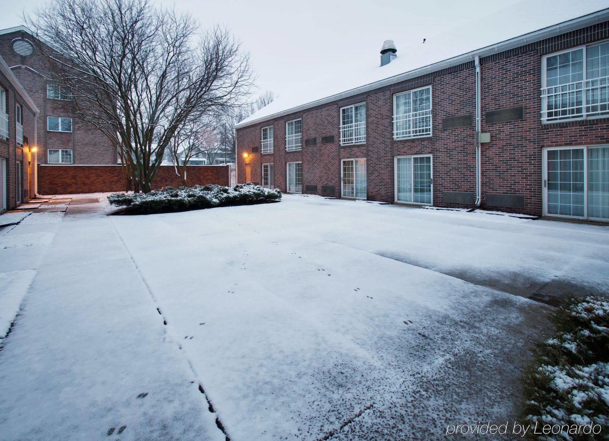 Holiday Inn Express Des Moines-At Drake University, An Ihg Hotel 外观 照片